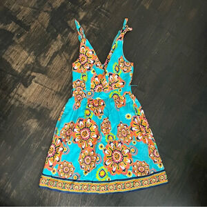 Trina Turk 100% Silk Turquoise Blue Medallion A-Line V Neck Dress Women's Size 6